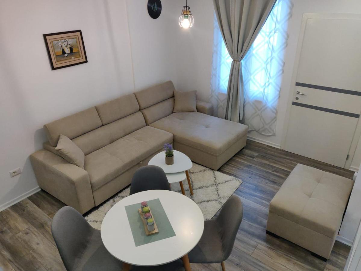 E&A Apartments Guesthouse Durrës Exterior foto